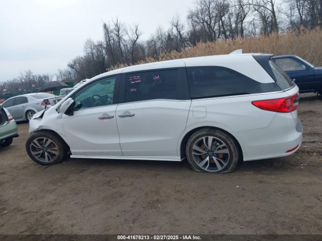 5FNRL6H82RB074384 Honda Odyssey Touring