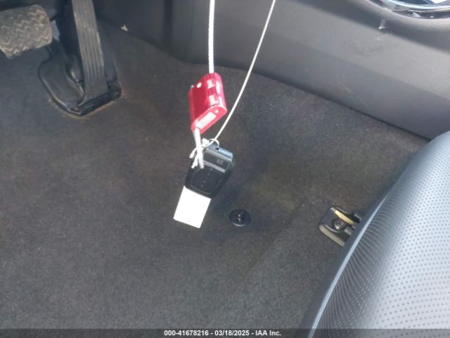 JTDACAAU6P3000659 Toyota PRIUS XLE