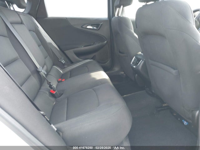 1G1ZE5ST3HF175051 Chevrolet MALIBU 1LT