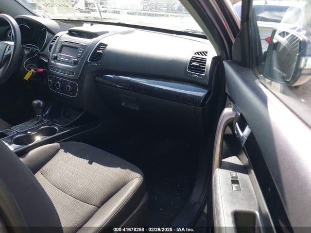5XYKT3A62EG526880 KIA SORENTO LX