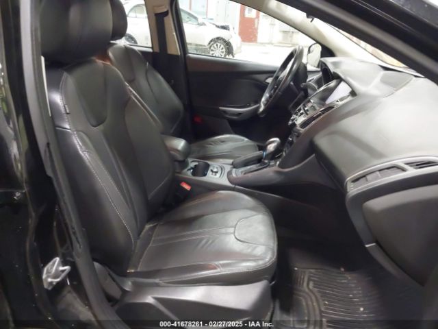 1FADP3N29EL199425 Ford Focus Titanium