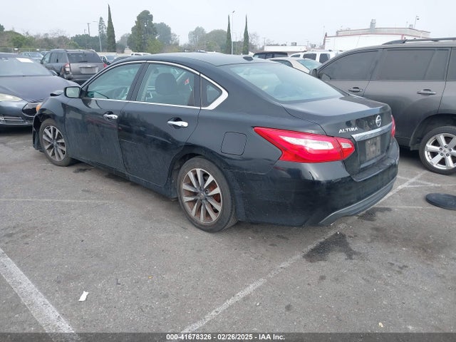 1N4AL3AP0HC254767 Nissan Altima 2.5 Sv