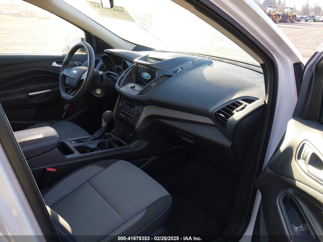 1FMCU9GD7HUA33186 Ford ESCAPE SE