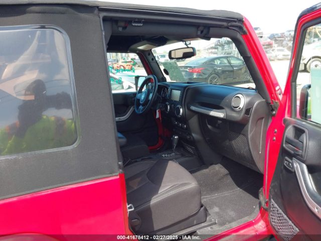 1C4AJWBG0EL109773 Jeep Wrangler Sahara