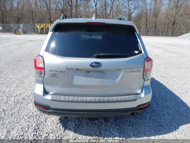JF2SJAEC8HH401342 Subaru Forester 2.5i Premium