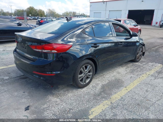 5NPD84LF2HH018421 Hyundai ELANTRA SE