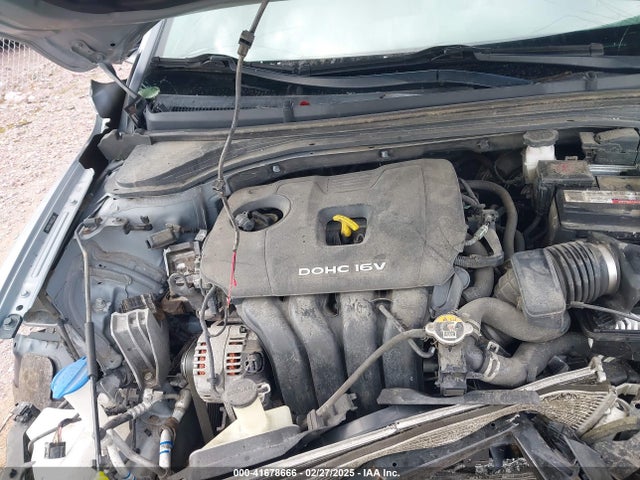 5NPD84LF9HH025396 Hyundai ELANTRA SE