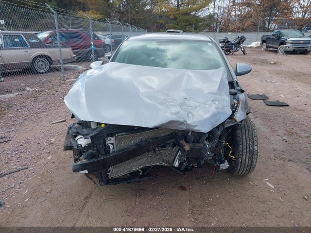 5NPD84LF9HH025396 Hyundai ELANTRA SE