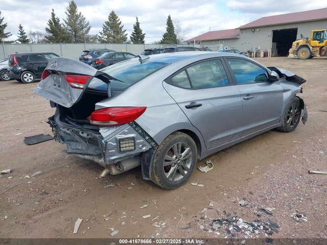 5NPD84LF9HH025396 Hyundai ELANTRA SE
