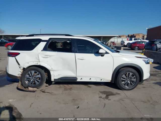 5N1DR3BA6NC213115 Nissan Pathfinder Sv 2wd