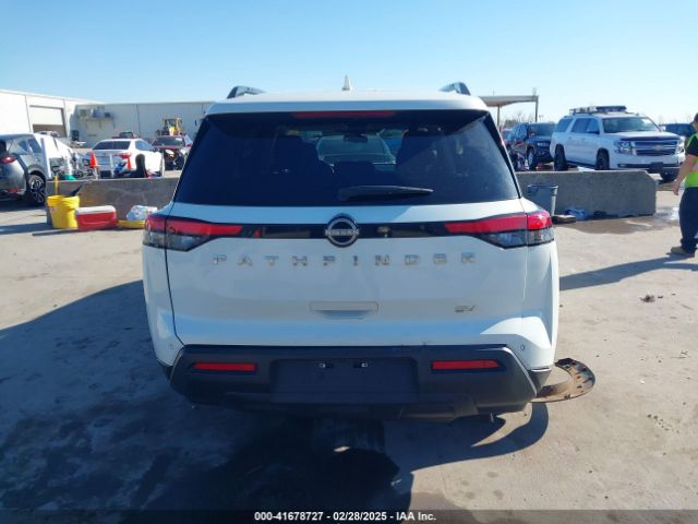 5N1DR3BA6NC213115 Nissan Pathfinder Sv 2wd