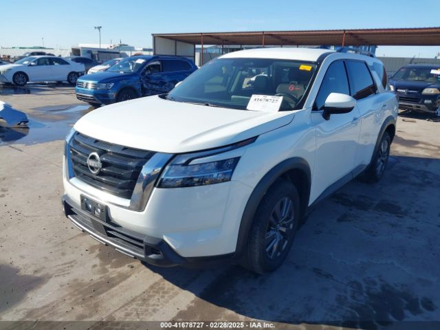 5N1DR3BA6NC213115 Nissan Pathfinder Sv 2wd