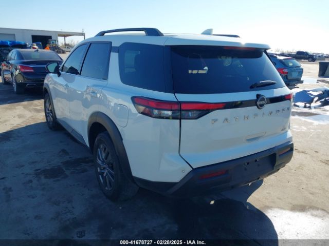 5N1DR3BA6NC213115 Nissan Pathfinder Sv 2wd