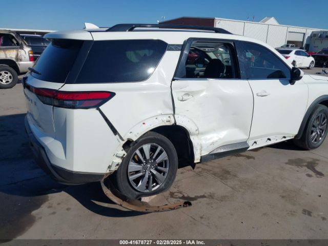 5N1DR3BA6NC213115 Nissan Pathfinder Sv 2wd