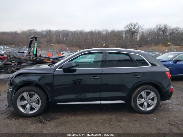 WA1BNAFY8K2133555 Audi Q5 45 Premium