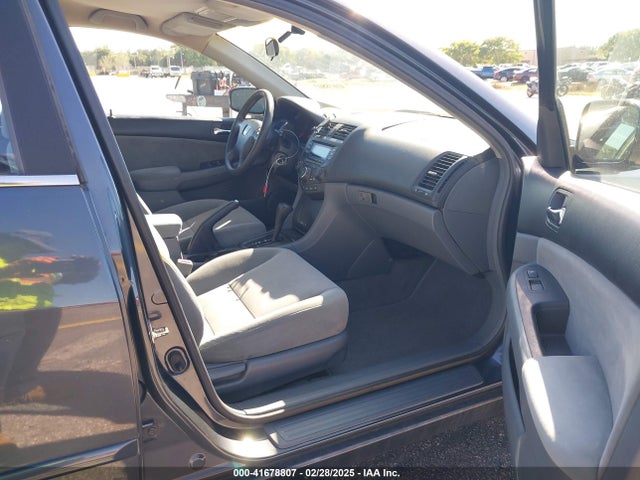 Продажа на аукционе авто 2003 Honda Accord 2.4 Lx, vin: 1HGCM56353A130890, номер лота: 41678807