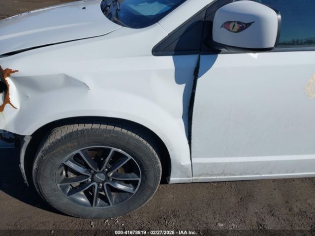 2C4RDGBG7JR151424 Dodge Grand Caravan Se Plus