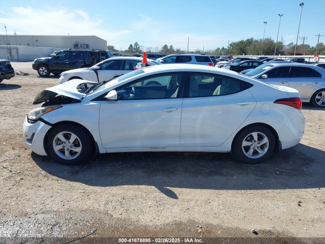 Hyundai ELANTRA SE 2015 5NPDH4AE2FH597501 Image 14