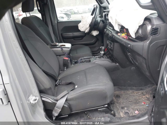1C4HJXDG5MW614688 Jeep Wrangler Unlimited Sport Altitude 4x4