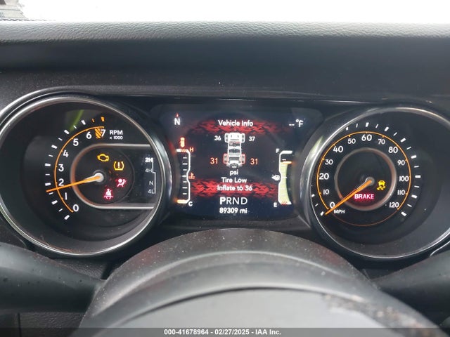 1C4HJXDG5MW614688 Jeep Wrangler Unlimited Sport Altitude 4x4