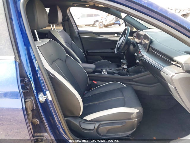KNAG64J71S5277517 KIA K5 Gt-line