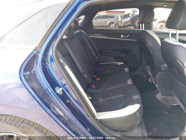 KNAG64J71S5277517 KIA K5 Gt-line