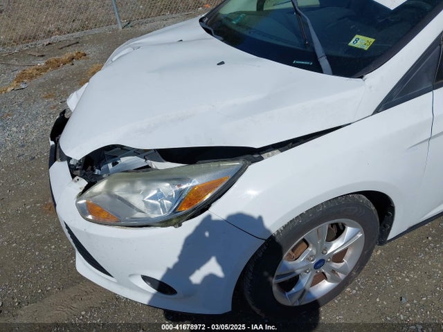 Ford FOCUS SE 2014 1FADP3F28EL258737 Image 17