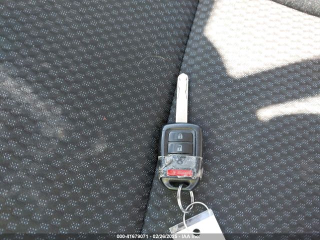 3HGGK5H57JM725861 Honda FIT LX