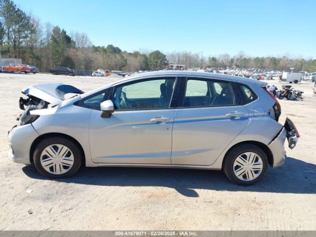 3HGGK5H57JM725861 Honda FIT LX