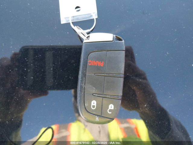 3C4PDCBB0KT784186 Dodge JOURNEY SE