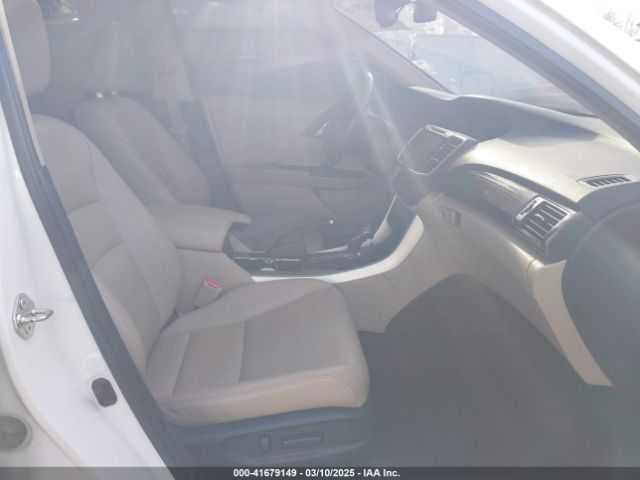 1HGCR3F92GA035476 Honda Accord Touring