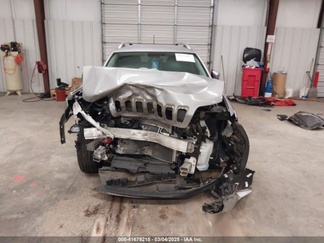 1C4PJLCBXMD121188 Jeep Cherokee Latitude Fwd