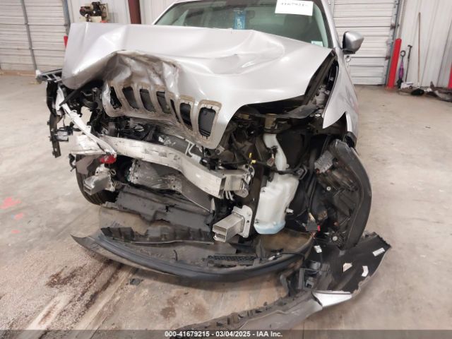 1C4PJLCBXMD121188 Jeep Cherokee Latitude Fwd
