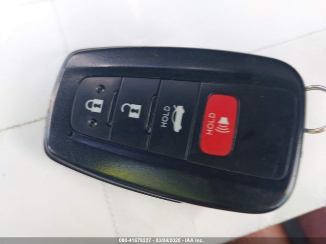 4T1S31AK9RU065484 Toyota Camry Hybrid Se