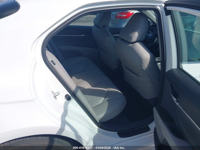 4T1S31AK9RU065484 Toyota Camry Hybrid Se