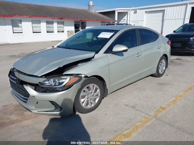 5NPD74LF0JH218416 Hyundai ELANTRA SE