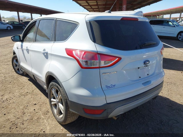 1FMCU0G7XFUA52818 Ford ESCAPE SE