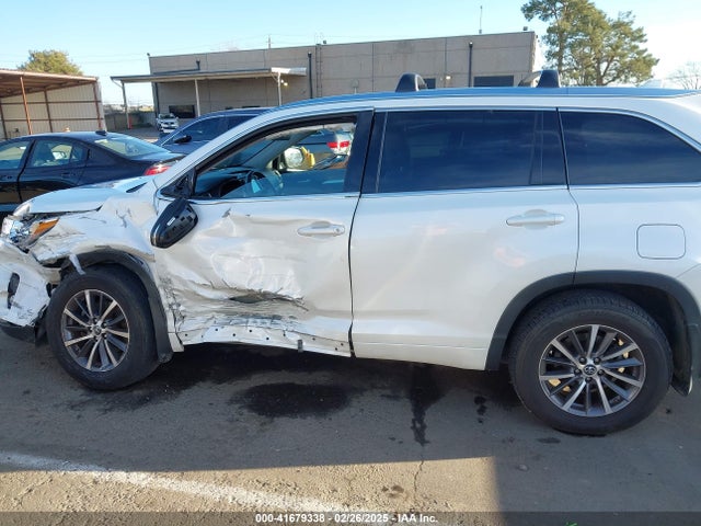 Toyota Highlander Xle 2018 5TDJZRFH3JS828764 Image 14