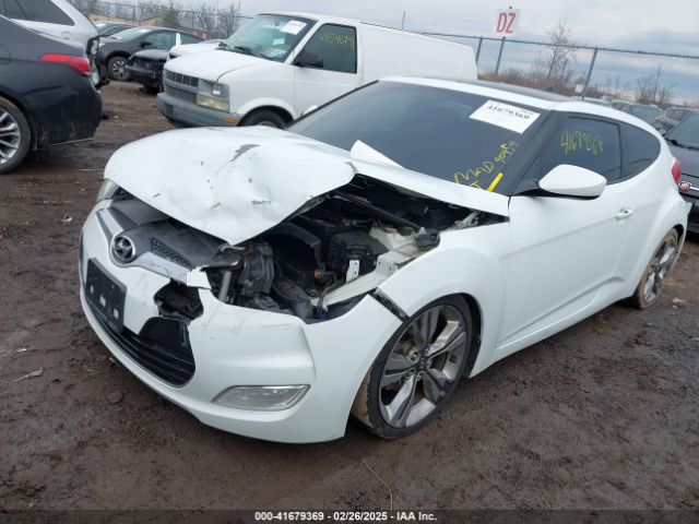 KMHTC6AD7EU201432 Hyundai Veloster Base W/gray