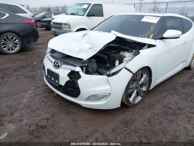 KMHTC6AD7EU201432 Hyundai Veloster Base W/gray