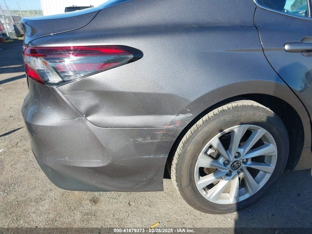 4T1R11AK6RU880469 Toyota CAMRY LE
