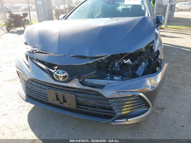 4T1R11AK6RU880469 Toyota CAMRY LE