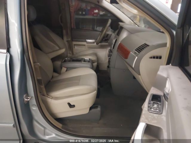 2008 CHRYSLER TOWN & COUNTRY 2A8HR54P68R839206 Photo 4
