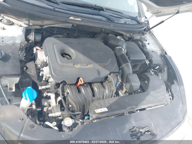 Hyundai 2017 2017 5NPE34AF7HH575539 Image 10