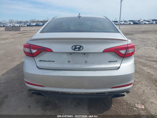 Hyundai 2017 2017 5NPE34AF7HH575539 Image 16