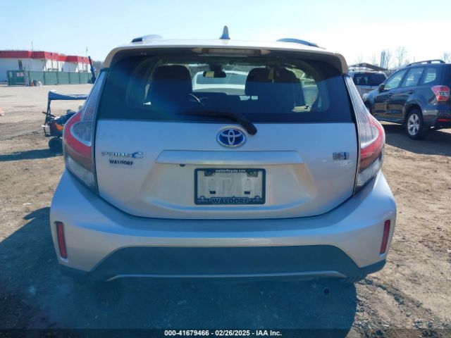JTDKDTB32J1604571 Toyota Prius C Two