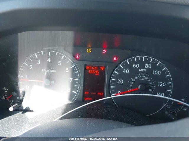 5BZAF0AA0EN161887 Nissan 2014