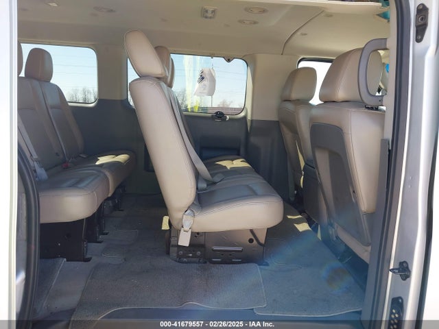 5BZAF0AA0EN161887 Nissan 2014