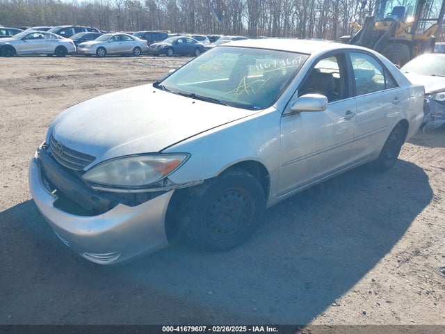2002 Toyota Camry Le მანქანა იყიდება აუქციონზე, vin: 4T1BE32KX2U002534, აუქციონის ნომერი: 41679607