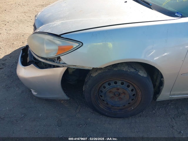 2002 Toyota Camry Le მანქანა იყიდება აუქციონზე, vin: 4T1BE32KX2U002534, აუქციონის ნომერი: 41679607
